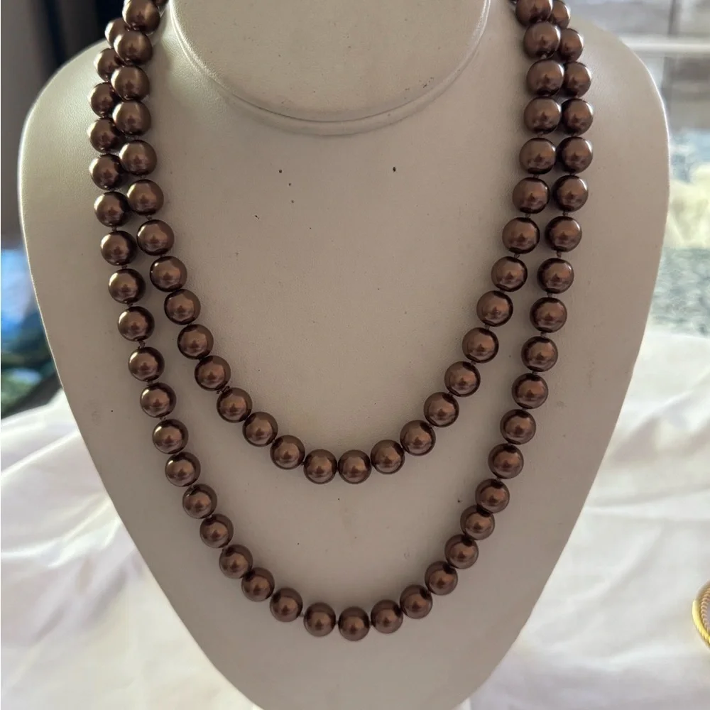 Golden girls statement Necklace, Minimalist Golden Hypoallergenic…